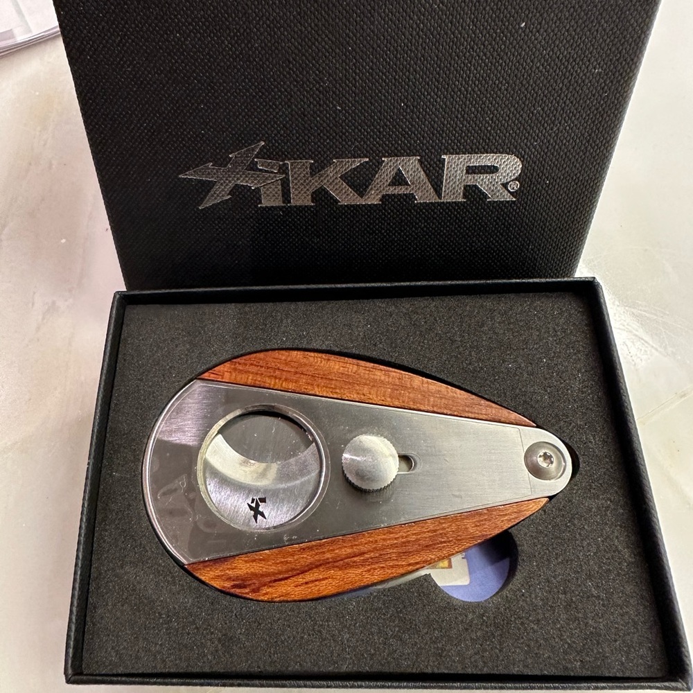Xicar Xi 3 Stainless Steel Redwood cigar cutter